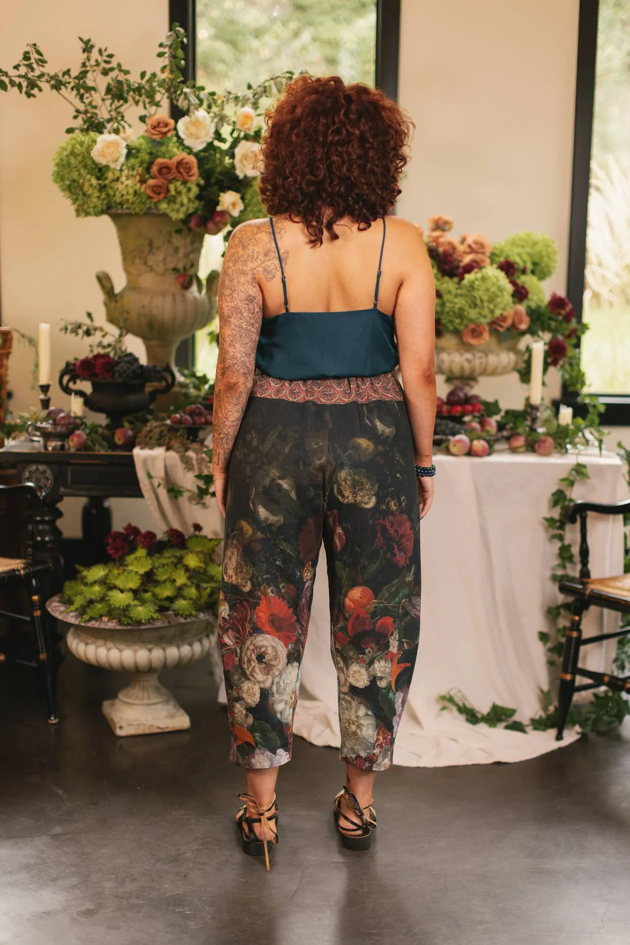 Flight of Fancy Linen Floral Print Cropped Artist Pants
