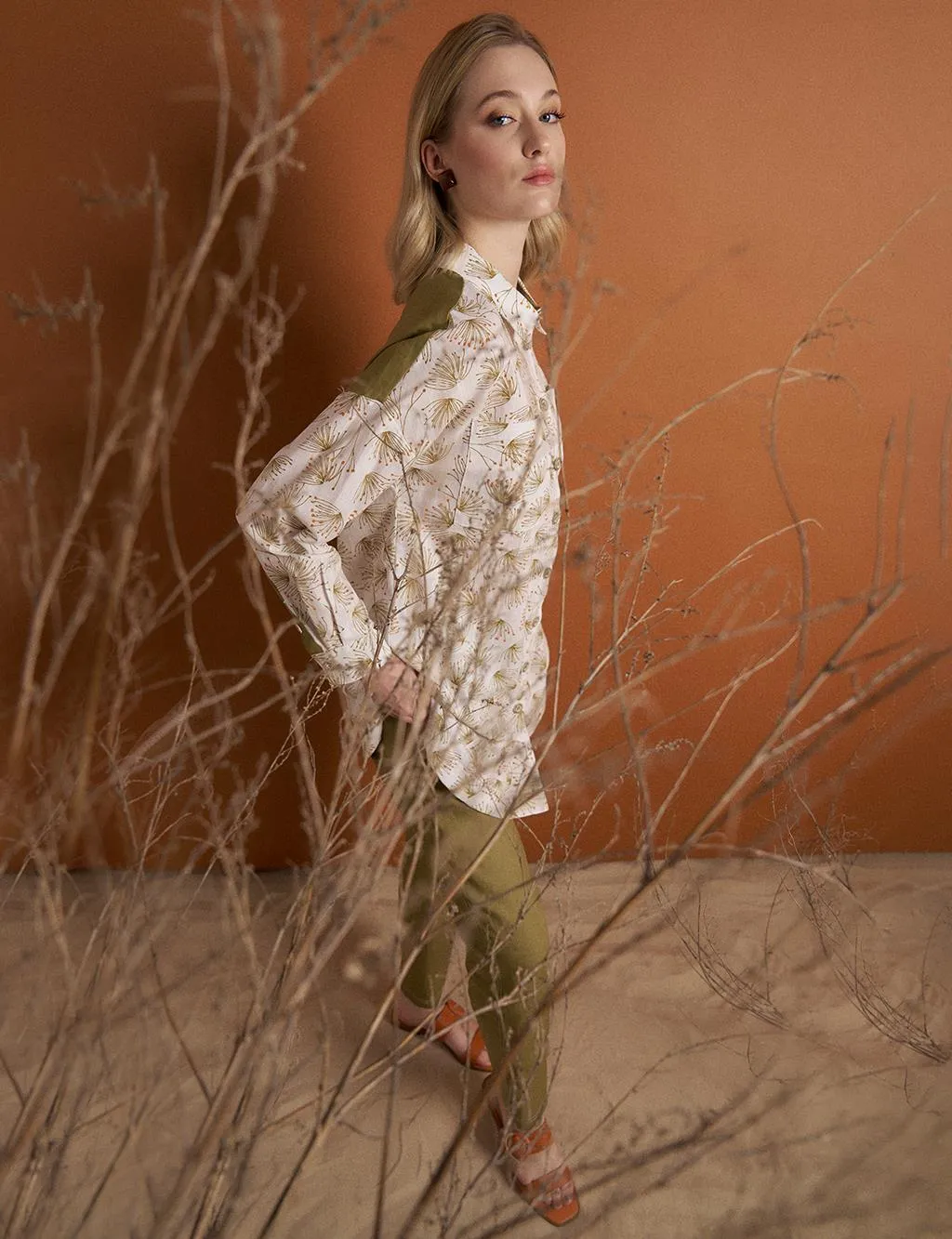 Floral Pattern Double Pocket Natural Fabric Tunic Olive-Optic White