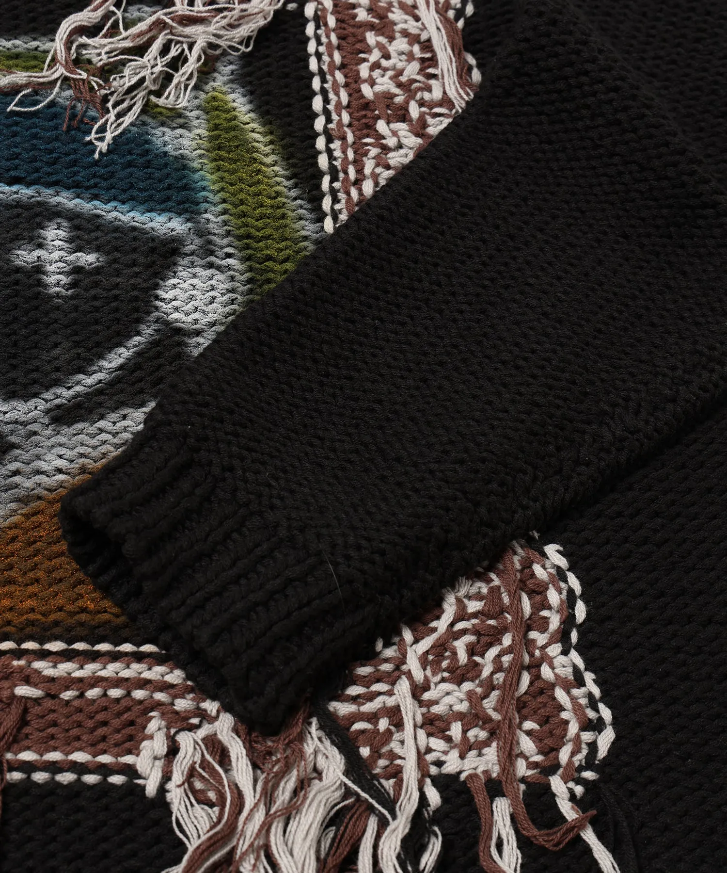 GUERNIKA KNIT