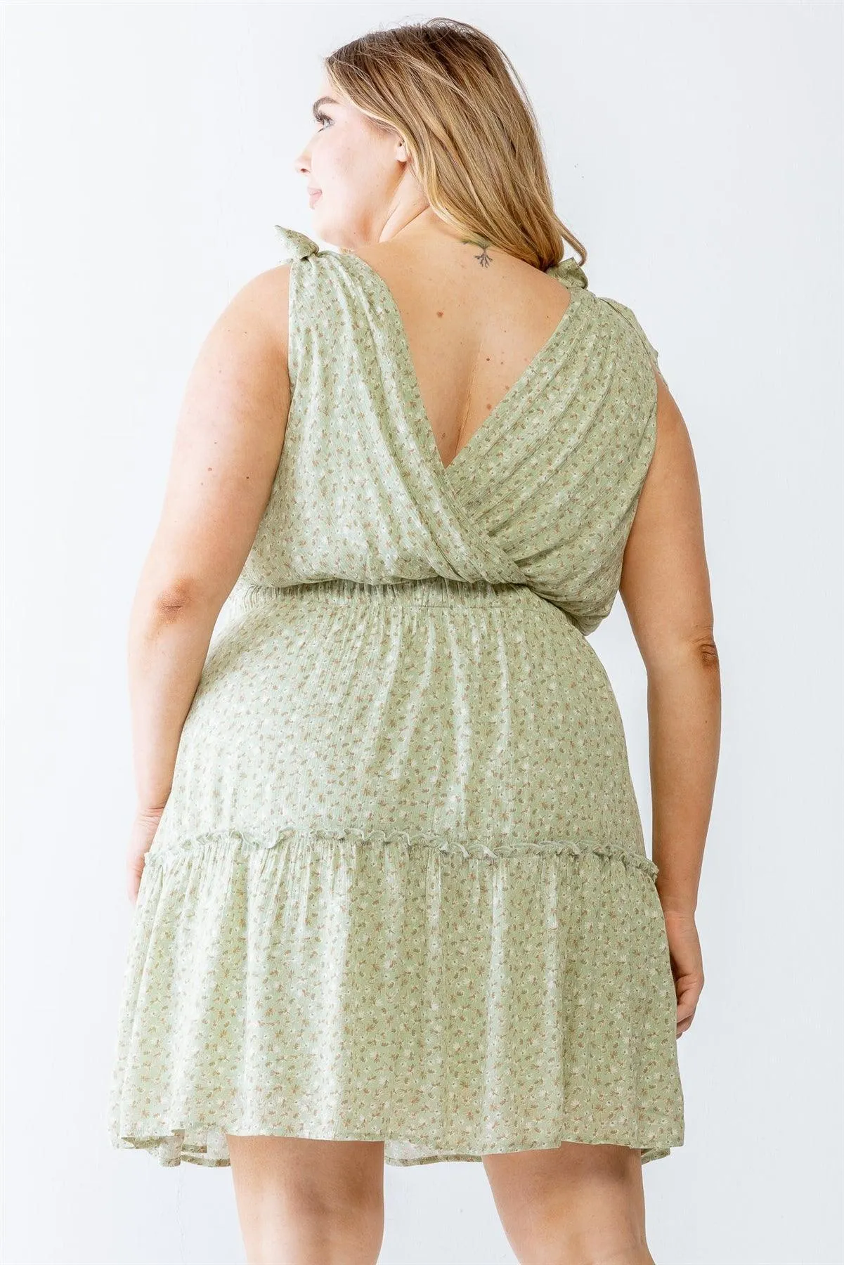 Junior Plus Light Green & Ivory Floral Print Wrap V-Neck Self-Tie Strappy Flare Hem Mini Dress /3-2-1