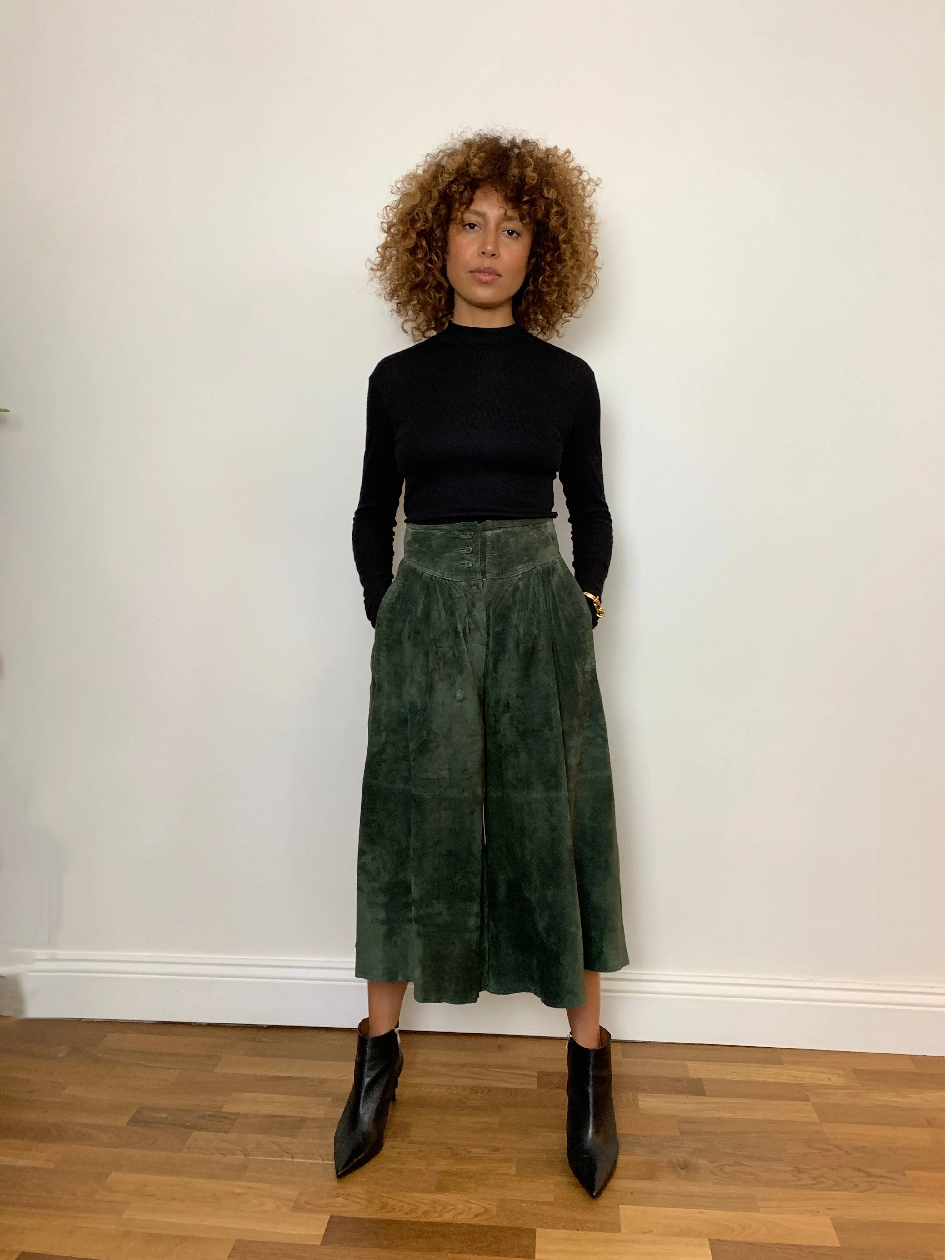 Vintage 1980s suede culottes